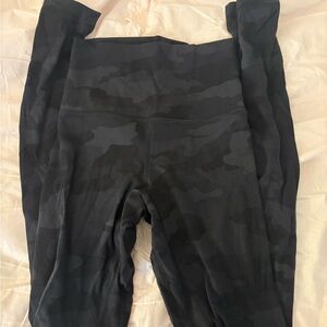 Black Lululemon Camouflage Leggings